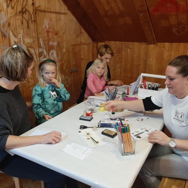 Weihnachtsbasteln für Kinder ab 3 Jahren